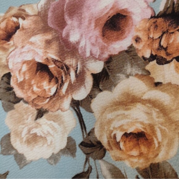 PinkBlush Light Blue Rose Floral Fitted Maternity Dress Size Medium - Picture 7 of 16